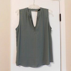 Ro&De Semi Sheer Olive sleeveless Tunic NWOT sz Large keyhole back Anthropologie